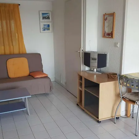 Apartment Duplex 3 Pieces Avec Piscine, Climatisation Et Garage A Port Camargue - Fr-1-250-192 Le Grau-du-Roi