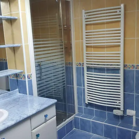 Apartment Duplex 3 Pieces Avec Piscine, Climatisation Et Garage A Port Camargue - Fr-1-250-192