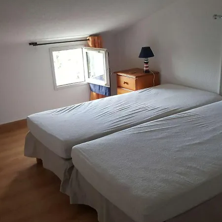 Apartment Duplex 3 Pieces Avec Piscine, Climatisation Et Garage A Port Camargue - Fr-1-250-192 Le Grau-du-Roi