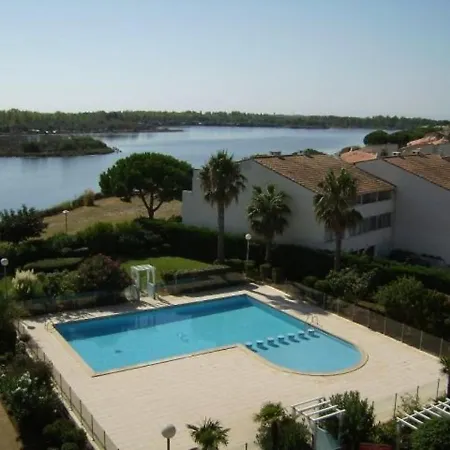 Apartment Duplex 3 Pieces Avec Piscine, Climatisation Et Garage A Port Camargue - Fr-1-250-192